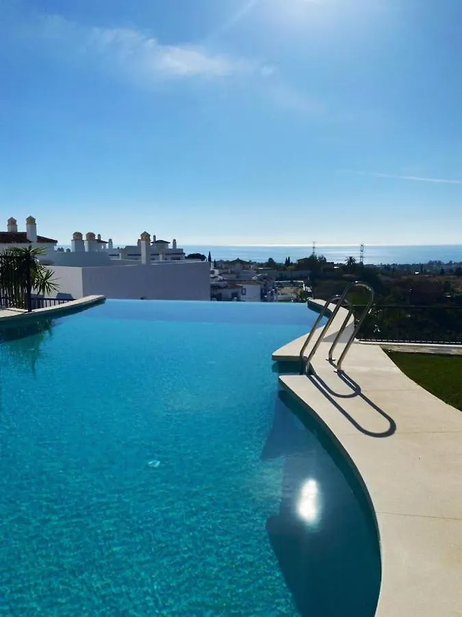 Paraiso Benahavis - Private Garden Ground Floor Estepona Apartment